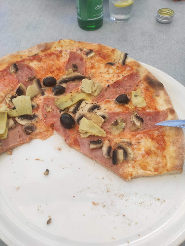 Restaurant Pizzeria Felsenburg - Gastronomie und Hotellerie