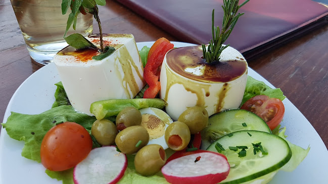 Opinii despre Panoramaheuriger Familie Schoderitz în Höflein - Gastronomie und Hotellerie