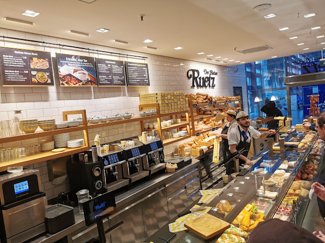 Der Bäcker Ruetz - Hauptbahnhof - Innsbruck