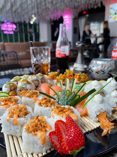 Subarashii Pfauengarten