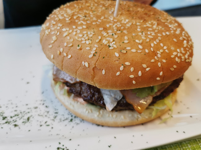 Pizzeria Treff - Tirol - Gastronomie und Hotellerie