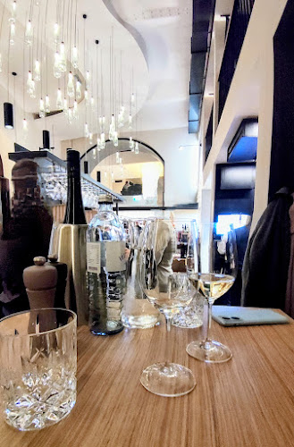 WEIN & CO Wien Schottentor – Weinbar & Shop