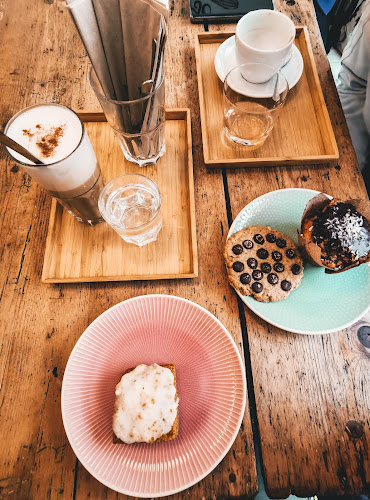 Comentarii opinii despre ausnahmsweise - Café für vegane, glutenfreie Kuchen