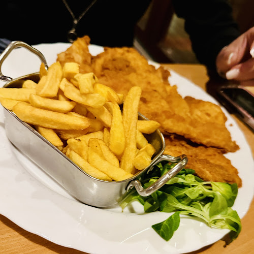 Opinii despre Centimeter in Gersthof în Wien - Gastronomie und Hotellerie