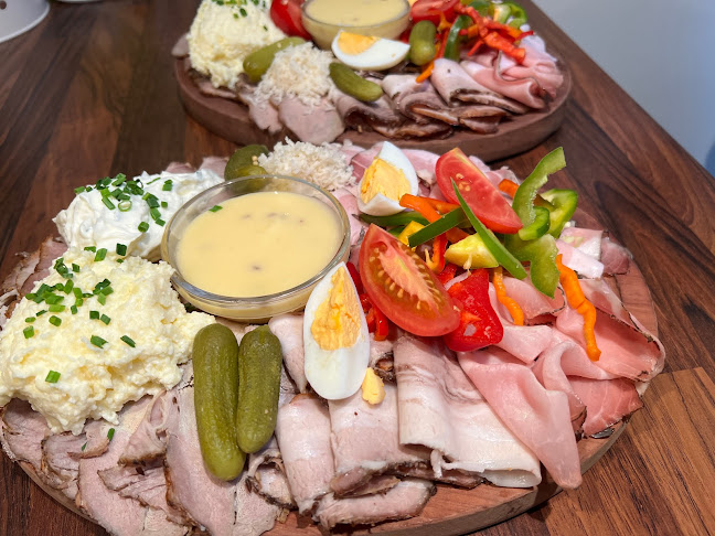 Opinii despre Sepps Heuriger în Weißkirchen an der Traun - Gastronomie und Hotellerie