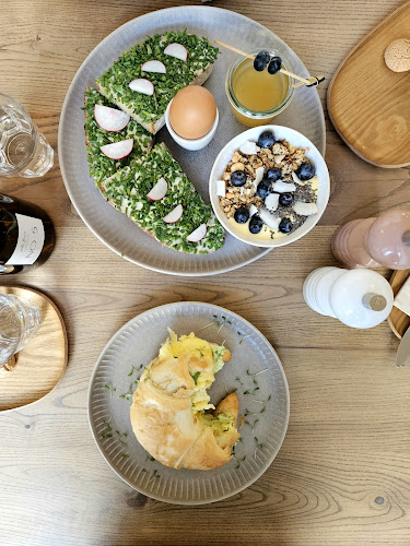 Mille Fleurs Café & More - Gastronomie und Hotellerie