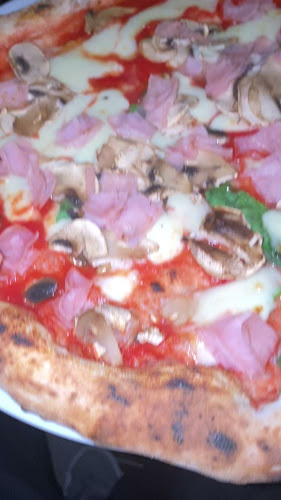 Opinii despre Pizzeria Pozzuoli în Wien - Gastronomie und Hotellerie