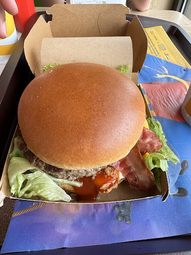 Opinii despre McDonald's Feldkirchen bei Graz în Feldkirchen bei Graz - Gastronomie und Hotellerie