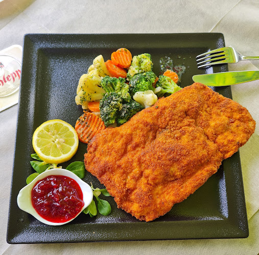 Restaurant-Kanonenhof Alpe-Adria-Balkan-Spezialitäten Inhaber Fam. Jasarevic, Landesstraße 1, 9073 Lambichl