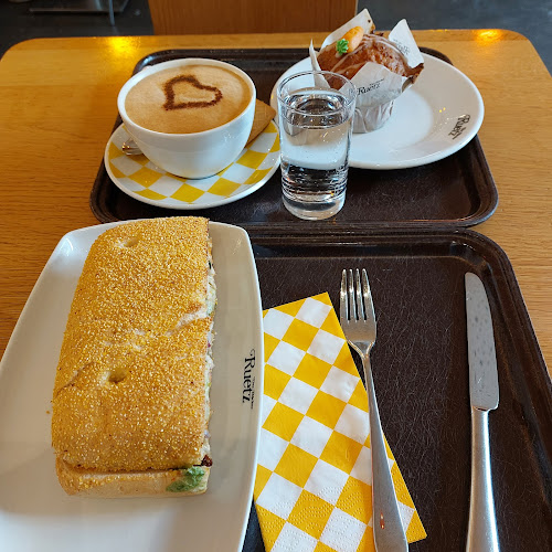 Opinii despre Der Bäcker Ruetz în Hall in Tirol - Gastronomie und Hotellerie