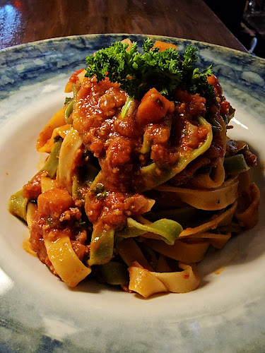 Pizzeria Nino's - Gastronomie und Hotellerie