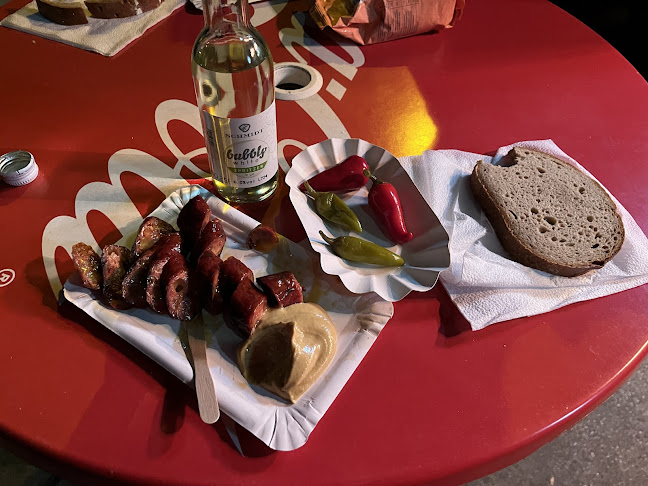 Opinii despre Mat's Würstelstand în Wien - Gastronomie und Hotellerie