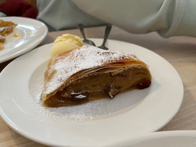 Opinii despre Huberbräu-Stüberl în Kitzbühel - Gastronomie und Hotellerie