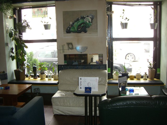 Opinii despre Benzin & Groove în Wien - Gastronomie und Hotellerie