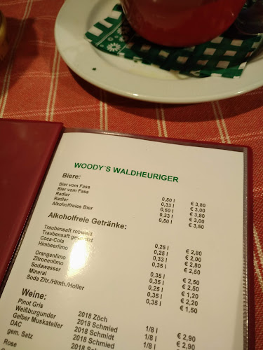 Opinii despre Woodys Waldheuriger în Langenzersdorf - Gastronomie und Hotellerie