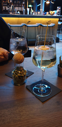 Comentarii opinii despre hu:goes14 Rooftop Bar & SkyBREAKFAST (hugoes14)