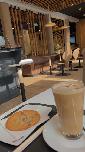 Opinii despre McDonald's Salzburg în Salzburg - Gastronomie und Hotellerie