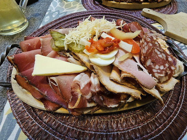 Opinii despre Jausenstation Buschenschenke Mörtl Paula în Ebenthal in Kärnten - Gastronomie und Hotellerie