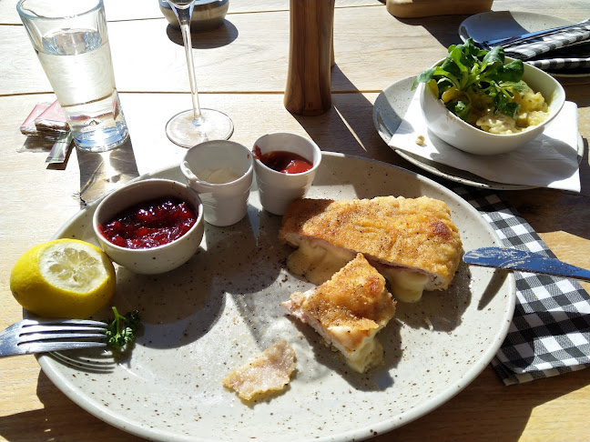 Opinii despre Restaurant Blockhaus în Kematen in Tirol - Gastronomie und Hotellerie