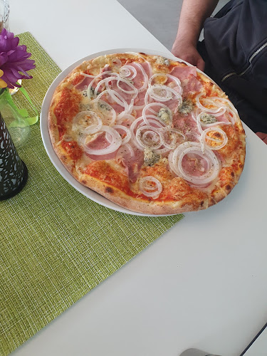 Pizzeria Treff - Tirol - Gastronomie und Hotellerie