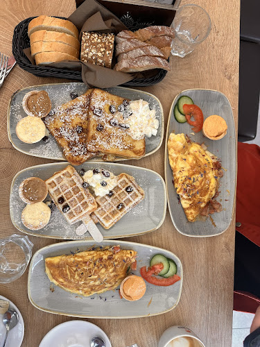 Opinii despre Breakfast Club în Innsbruck - Gastronomie und Hotellerie