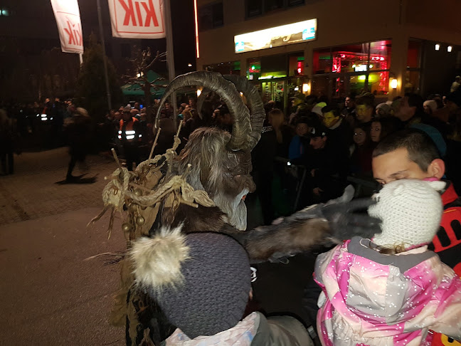 Comentarii opinii despre Kaffeehaus-Bäckerei-Konditorei Bartl