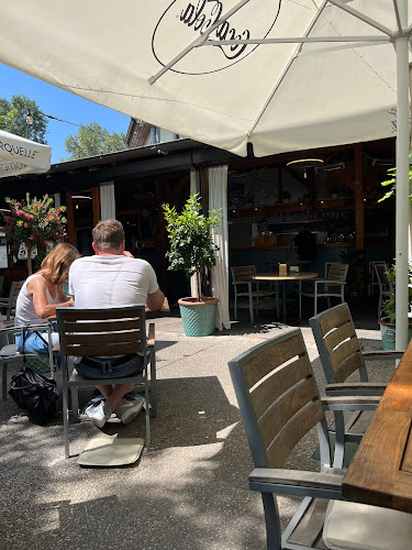 Comentarii opinii despre Taverne²