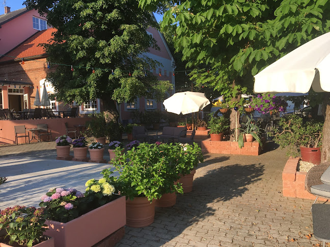 Opinii despre Tanzcafé Krone în Bad Tatzmannsdorf - Gastronomie und Hotellerie