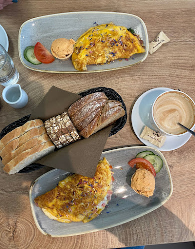 Comentarii opinii despre Breakfast Club