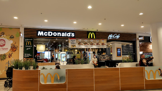 McDonald's SCS Food Plaza - Gastronomie und Hotellerie