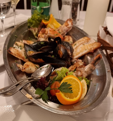 Opinii despre BODULO în Wien - Gastronomie und Hotellerie