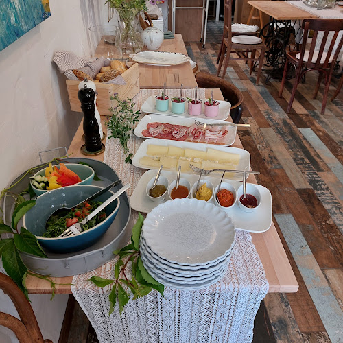 Laden am Fluss - Gastronomie und Hotellerie