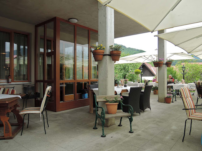 Gasthaus Dorfwirt Familie Reindl OG - Gastronomie und Hotellerie