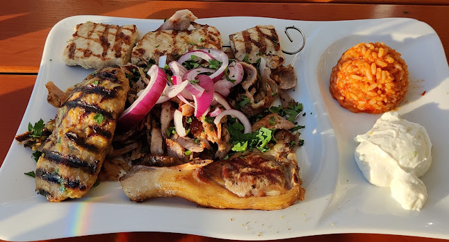 Opinii despre Philoxenia - griechisches Restaurant în Braunau am Inn - Gastronomie und Hotellerie