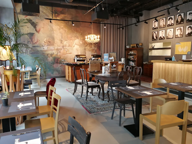 Habibi & Hawara Seestadt