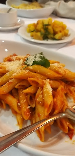 Al Caminetto Restaurant - Pizzeria, Wien - Gastronomie und Hotellerie