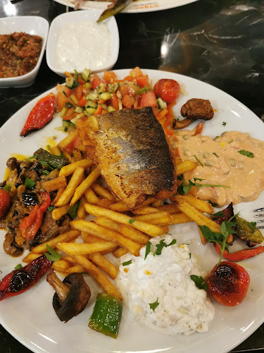 Diyar Restaurant-Cafe-Etli Ekmek - Wien
