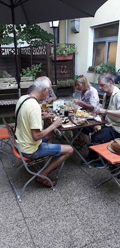 Cafe Restaurant Inside - Gastronomie und Hotellerie