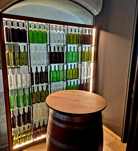 Opinii despre APERITIVO AL DUOMO Bar - Caffè - Vinoteca în Wiener Neustadt - Gastronomie und Hotellerie