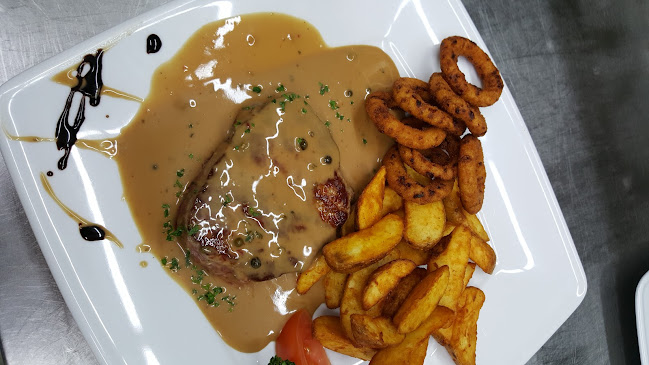 Cafe Restaurant Inside - Gastronomie und Hotellerie