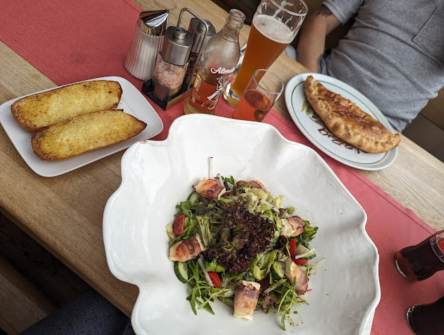 Comentarii opinii despre Bäckerei - Café - Konditorei - Pizzeria - Holzer