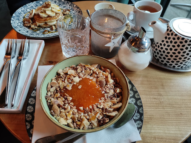 Comentarii opinii despre Die Schankwirtschaft am Vorgartenmarkt