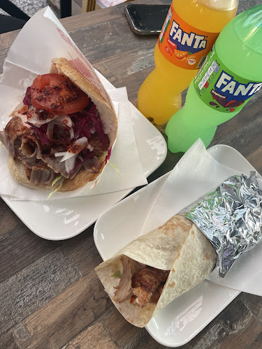 Comentarii opinii despre Villach City Kebab