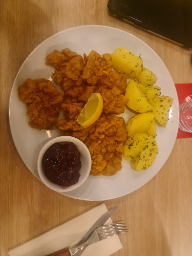 Comentarii opinii despre Moment Cafe and Restaurant