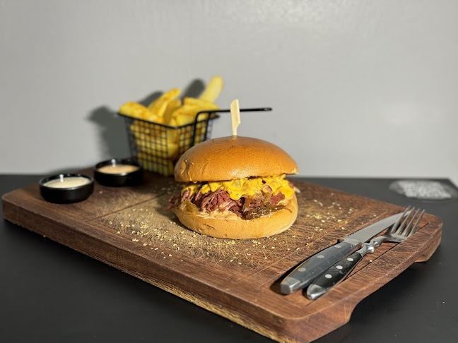 Comentarii opinii despre Moon Wels