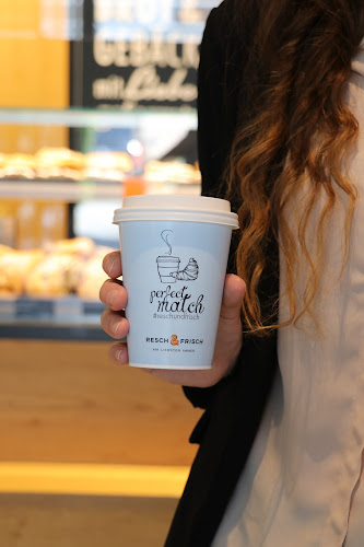Bäckerei-Café Resch&Frisch Mühlkreisbahnhof - Gastronomie und Hotellerie