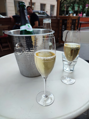 Opinii despre Michi Blaha Sekt Comptoir Szigeti în Wien - Gastronomie und Hotellerie