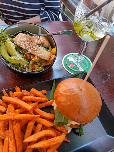 Tell Cafe Pub - Gastronomie und Hotellerie