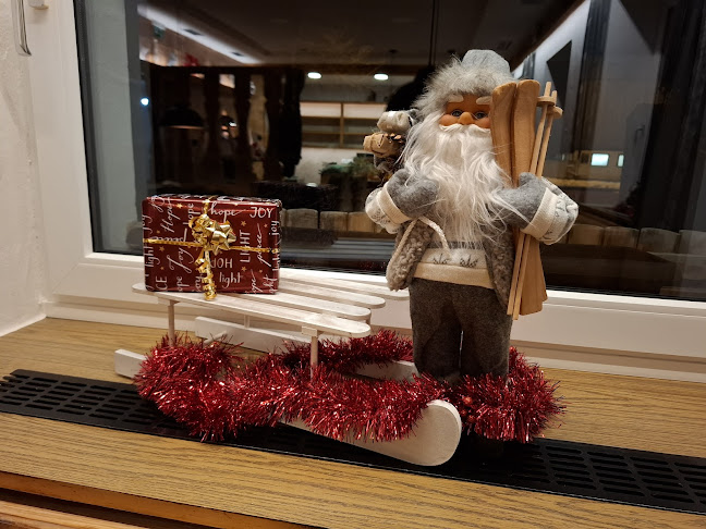 Opinii despre Cafe Restaurant Edelweiß în Vils - Gastronomie und Hotellerie