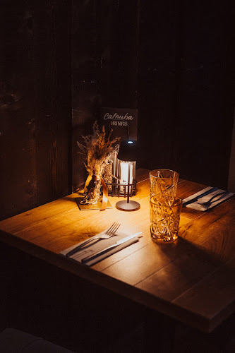 Calouba - Gastronomie und Hotellerie